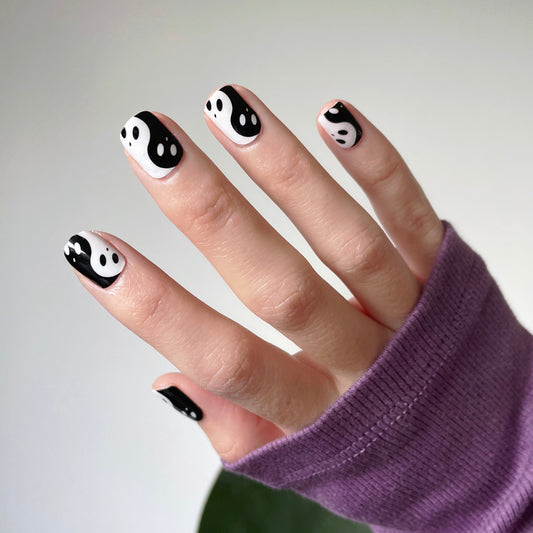 Monochrome Boo Buddies