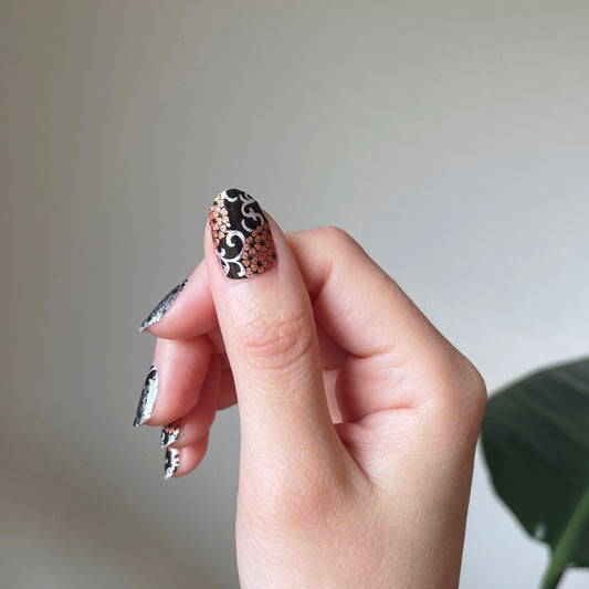 Hydrangeas & Floral Motifs